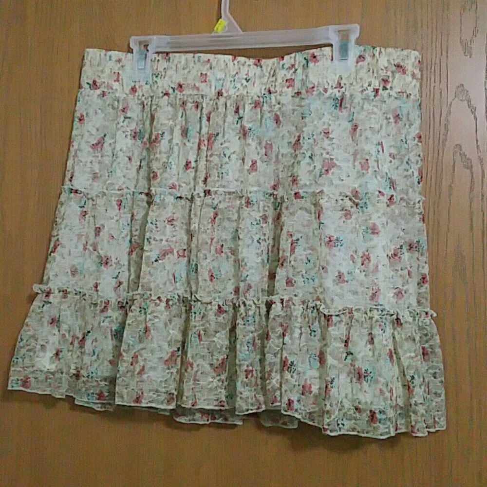 💙Maurices Floral Skirt💙 - Picture 4 of 6